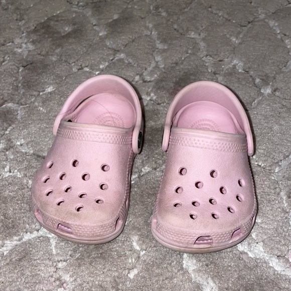 Pink Crocs - Picture 2 of 5